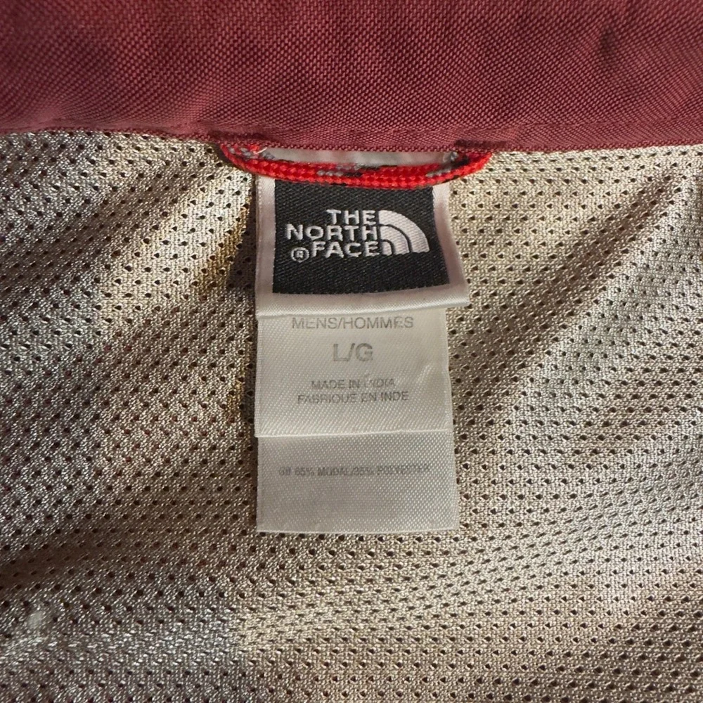 The North Face Mens Large Red Long Sleeve Button Down Hiking Shirt Mesh Vented